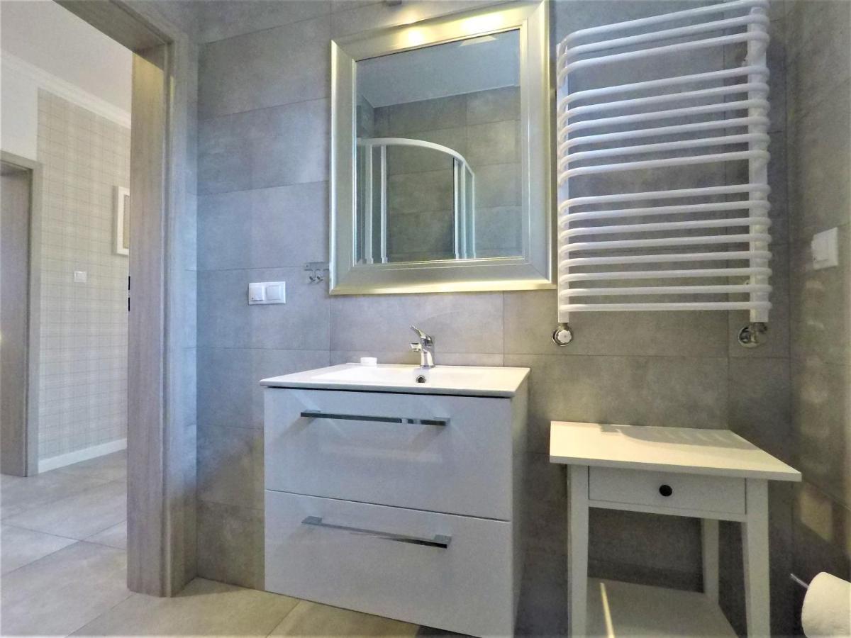 Apartamenty Dobranoc - Wawer 2 Warsaw Exterior photo